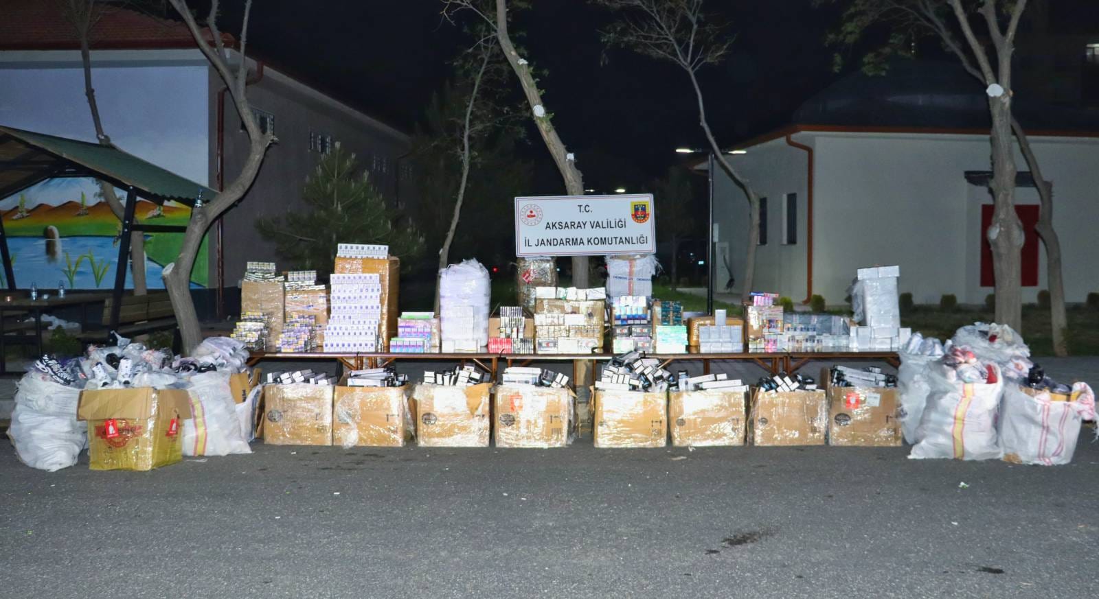 Aksaray'da Dev Kaçakçılık Operasyonu: 14 Milyon TL Değerinde Mal Ele Geçirildi